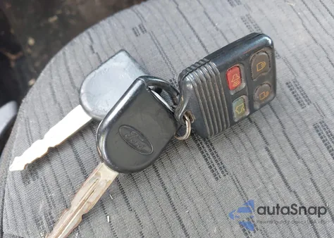 2009 Ford Focus Se from USA, damaged, VIN 1FAHP35N89W179280